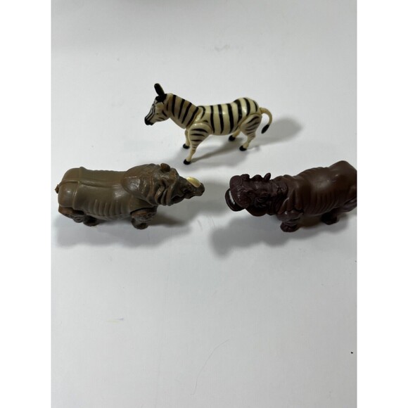 Safari Animals Figures Toys 8 PCs Realistic Wildlife Zoo Animal Figurine Jungle - Picture 5 of 8